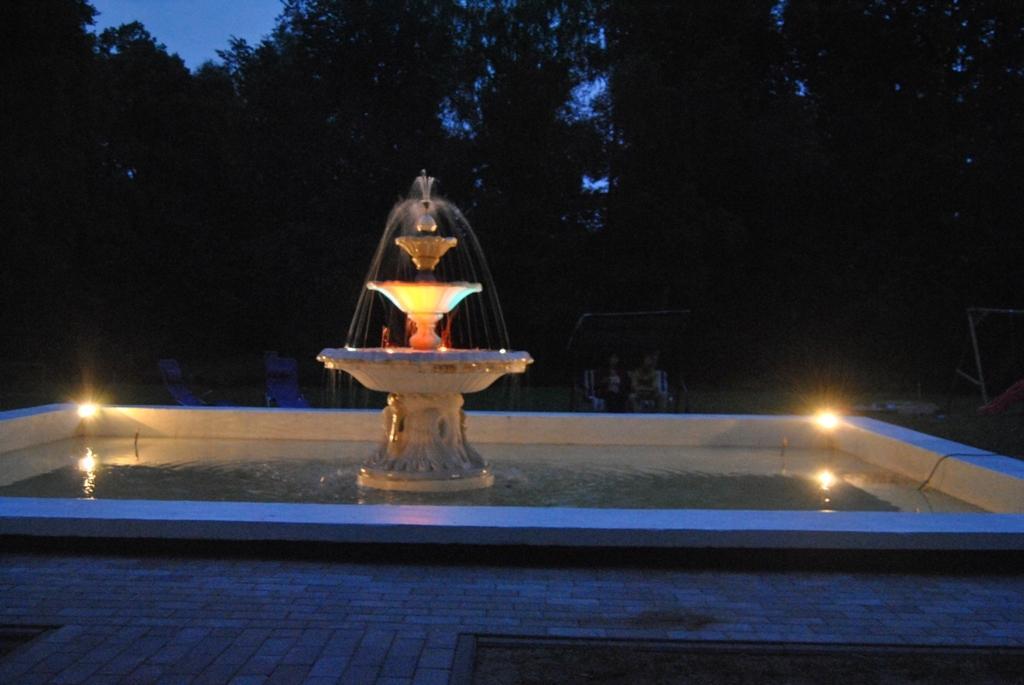Hotel Ksiezycowy Dworek Kętrzyn Dış mekan fotoğraf