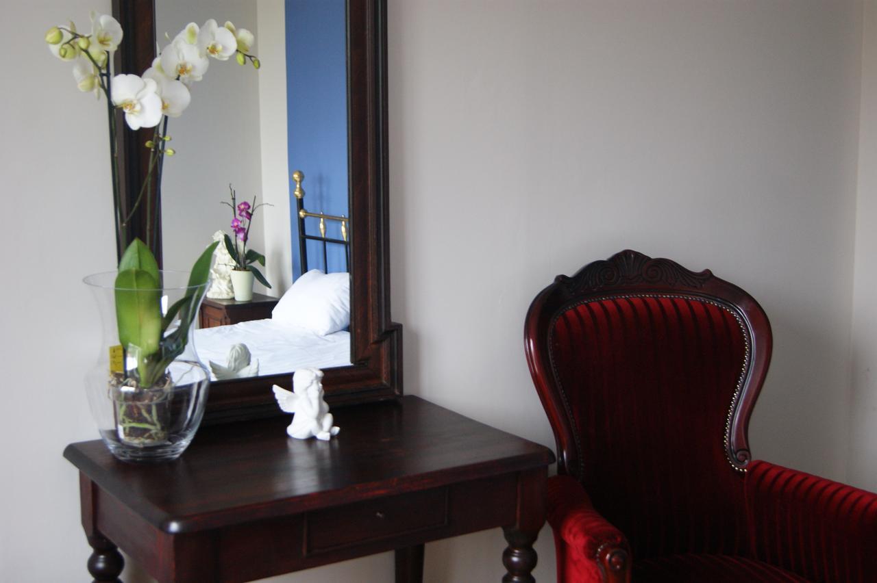 Hotel Ksiezycowy Dworek Kętrzyn Oda fotoğraf