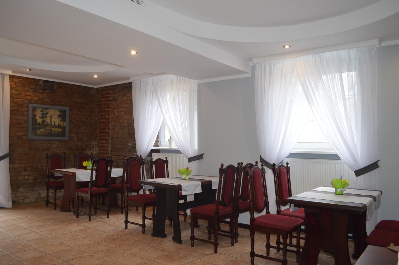 Hotel Ksiezycowy Dworek Kętrzyn Dış mekan fotoğraf