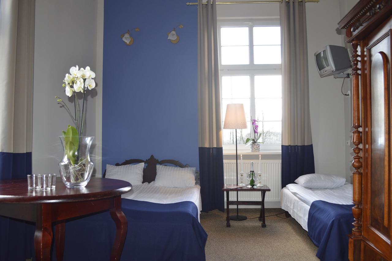 Hotel Ksiezycowy Dworek Kętrzyn Dış mekan fotoğraf