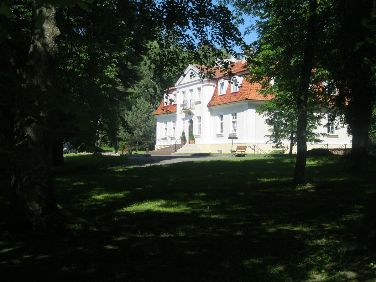 Hotel Ksiezycowy Dworek Kętrzyn Dış mekan fotoğraf